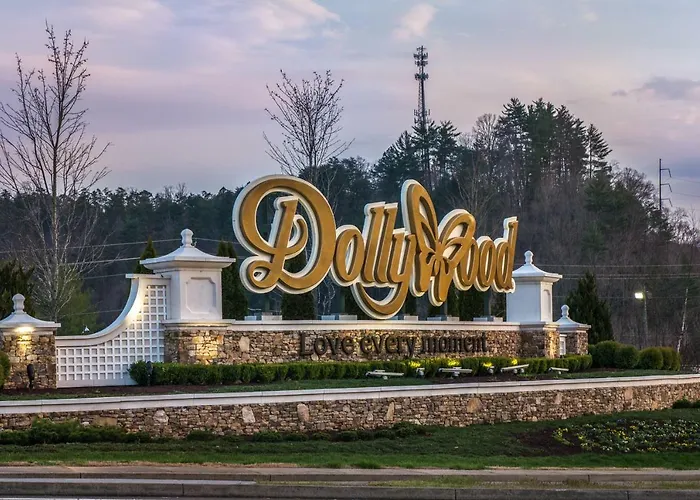 Private Villa: Cuddly Bear Hideaway