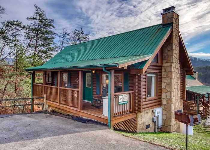 Private Villa: Cuddly Bear Hideaway